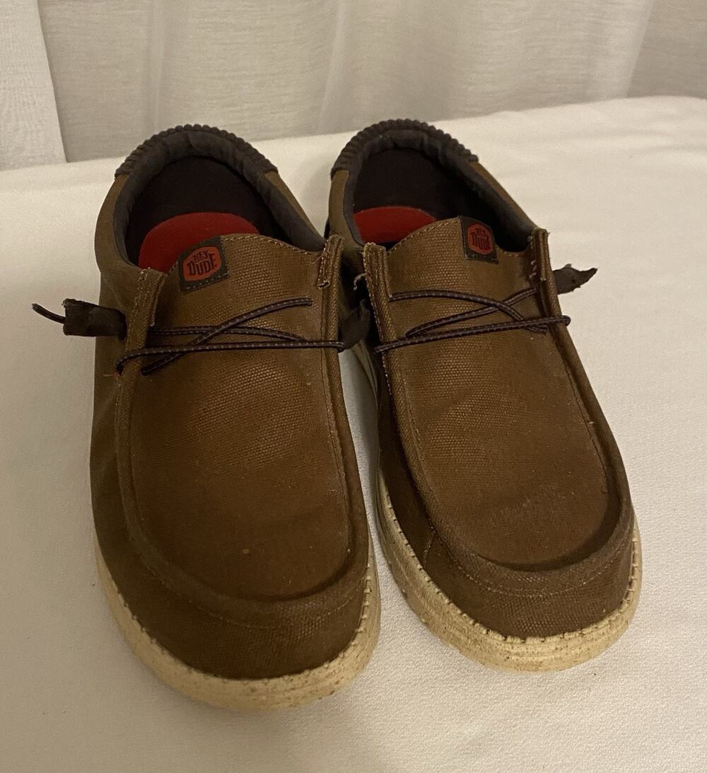 Hey Dude Mens Wally Waxed Casual Brown Loafers Corduroy Heel Size 10 Slip-On